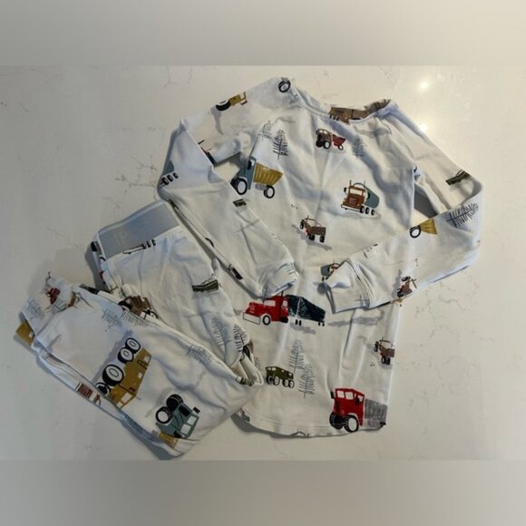 Loulou lollipop trucks two piece pajama set - Picture 1 of 3
